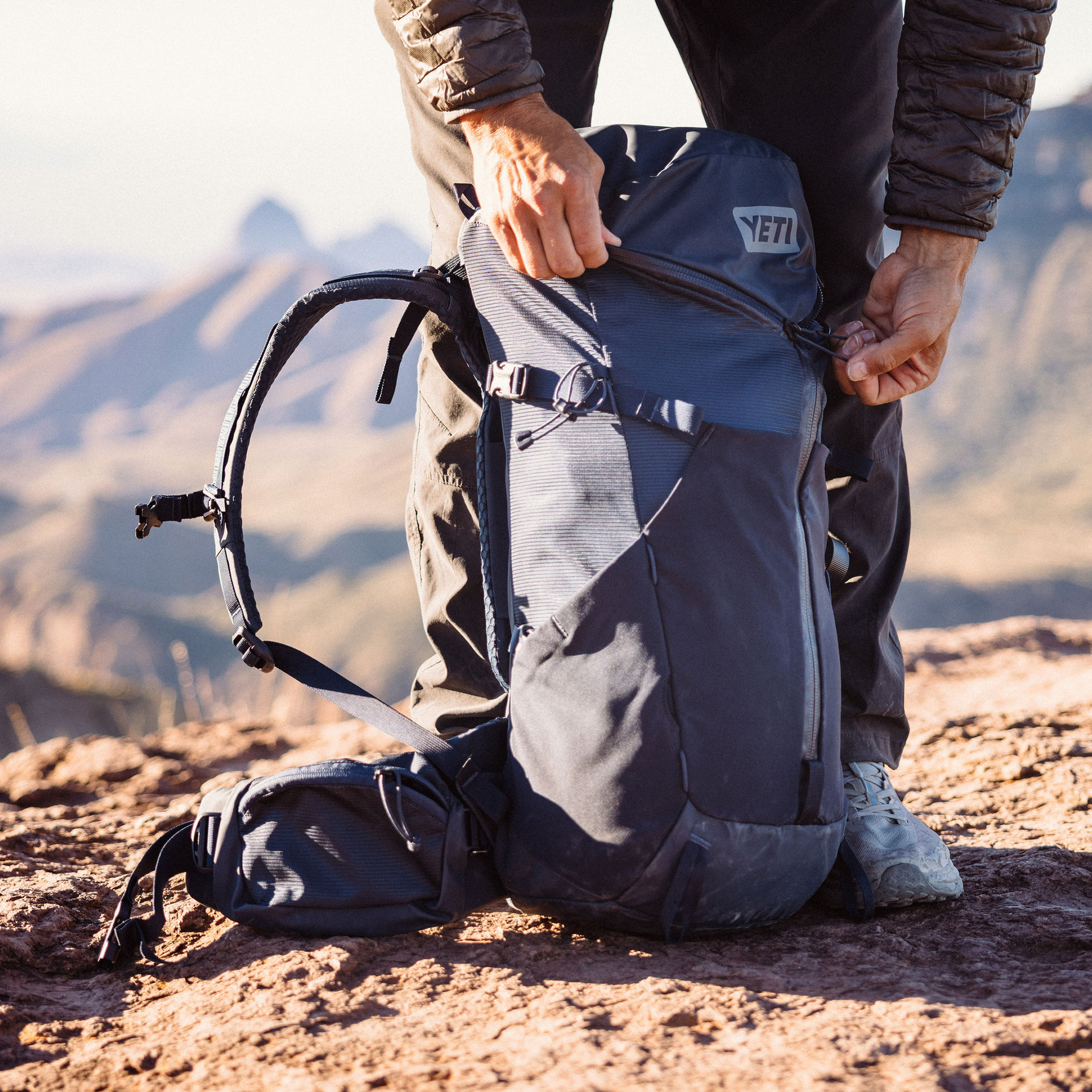 32L Men's Hiking Pack, Venom, large