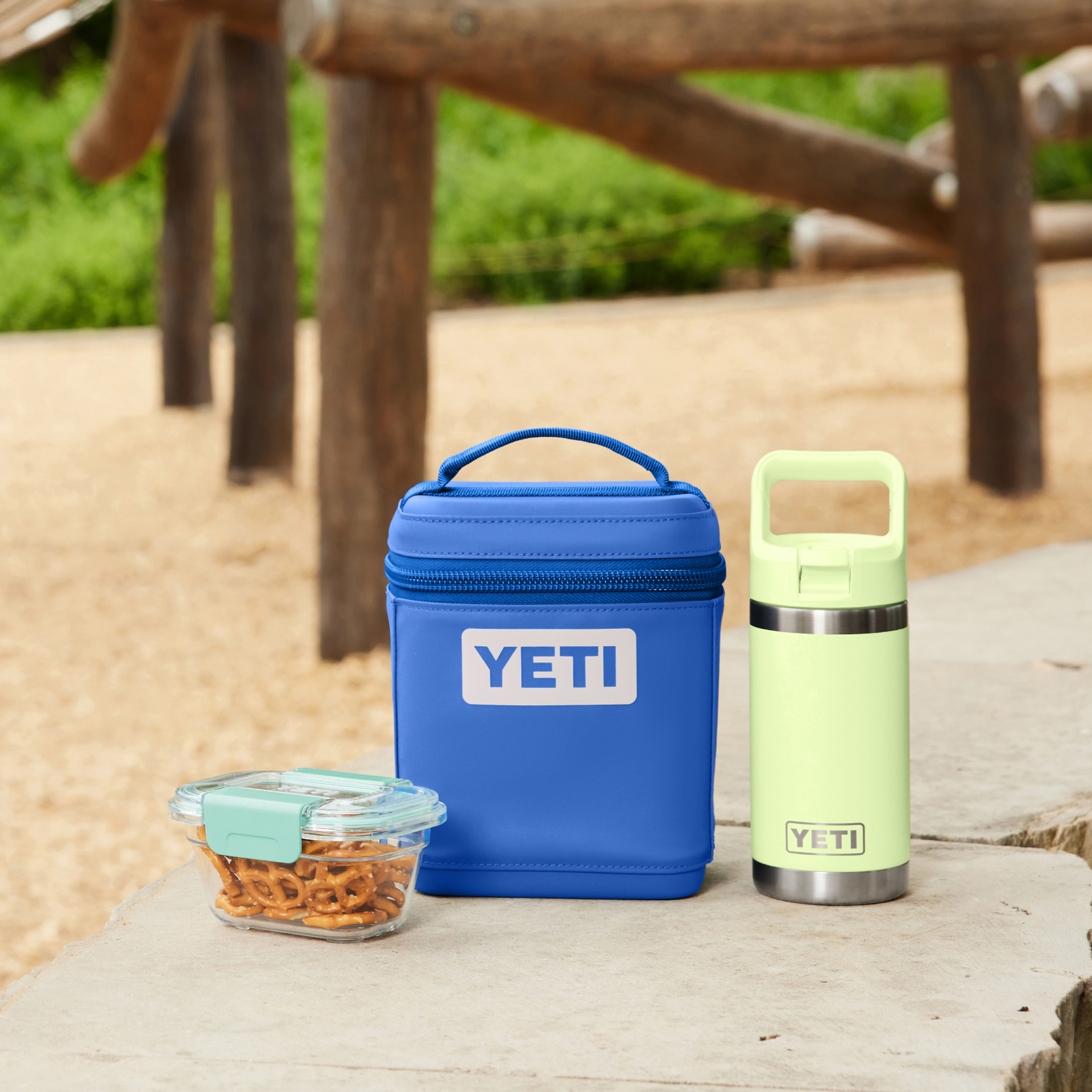 The Pack ‘N�?Snack Set, , large